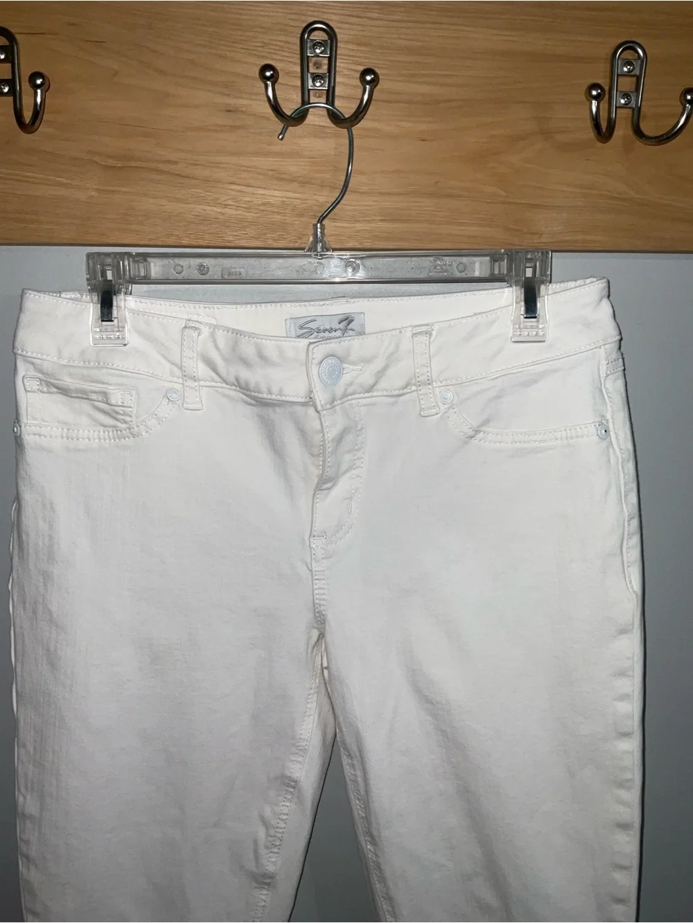 Seven7 White Skinny cropped Capri Denim Jeans Size 10